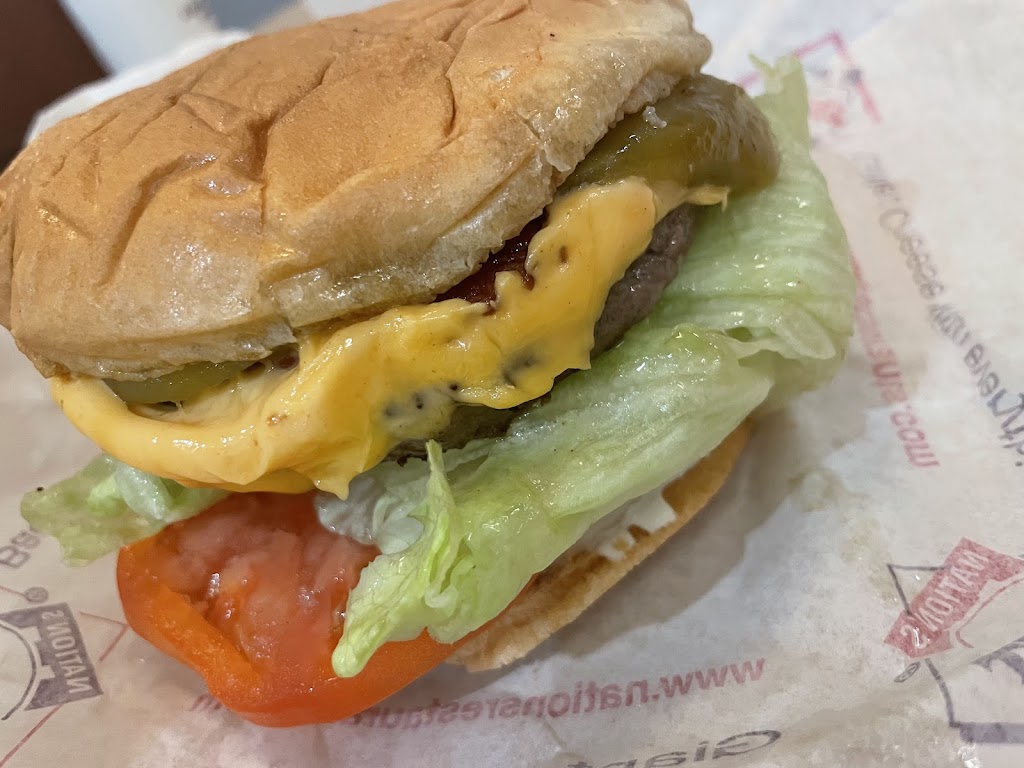 Nation's Giant Hamburgers & Great Pies