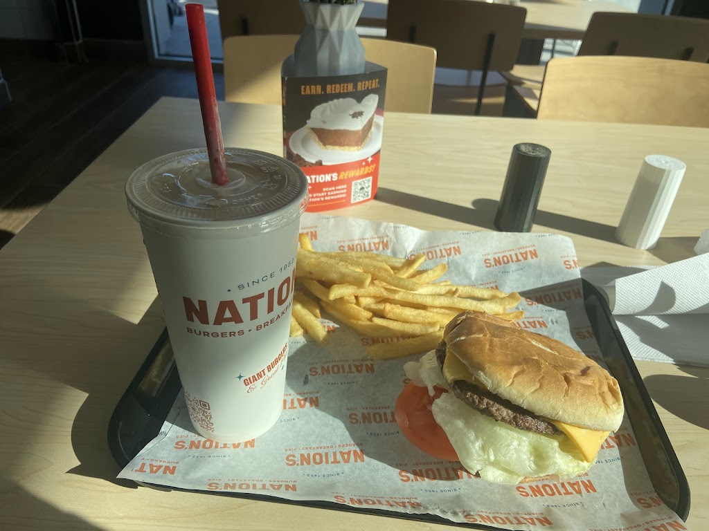 Nation's Giant Hamburgers & Great Pies
