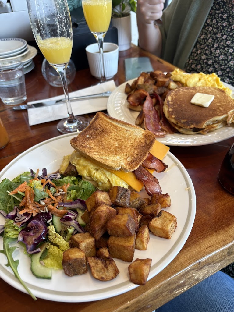 Nina's Brunch Restaurant