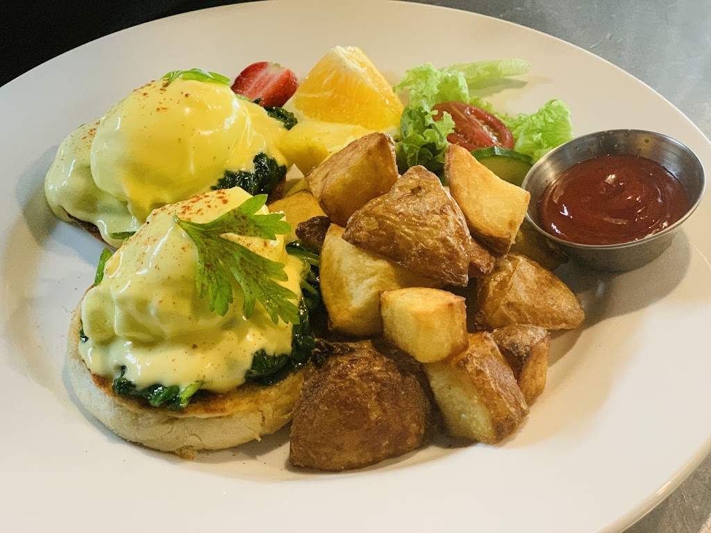 NOLA EATERY & BAR
