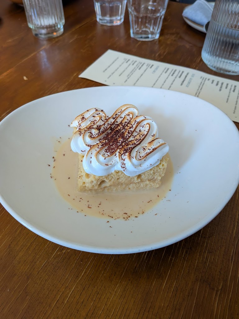 Nuna Kitchen & Bar