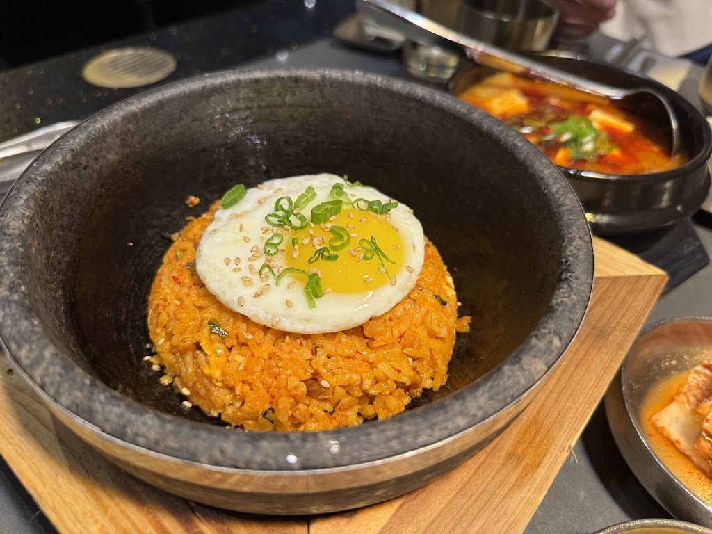 Omiwol K BBQ & Noodles