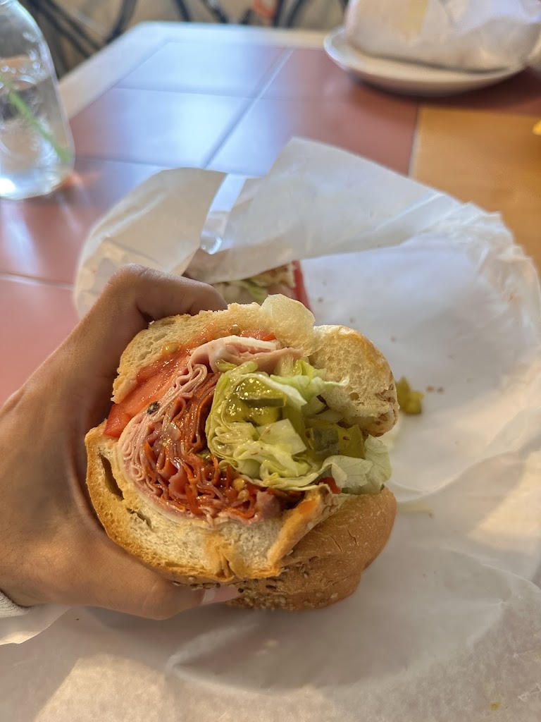 P & K Delicatessen