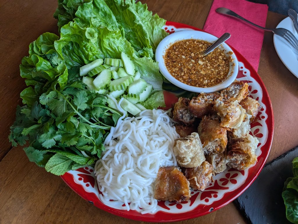 Pakaoma Thai-Lao Diner