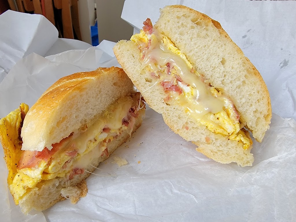 Parisi Bakery & Deli