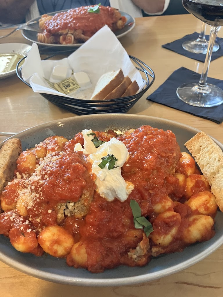 Pat's Italian Johnston