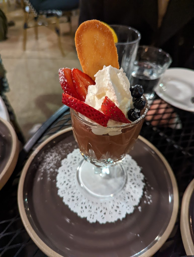 Petit Robert Bistro