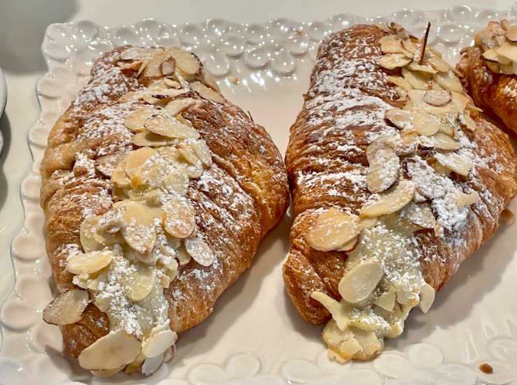 Petite Bouchée Patisserie