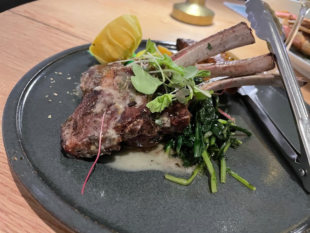 Petros82 Restaurant Don Mills