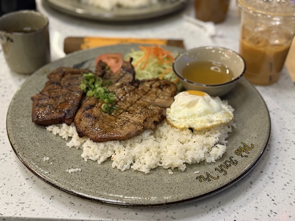 Pho Anh Vu Yonge Sheppard