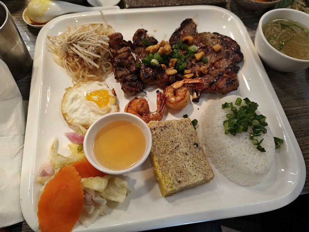 Phở Ao Sen Restaurant
