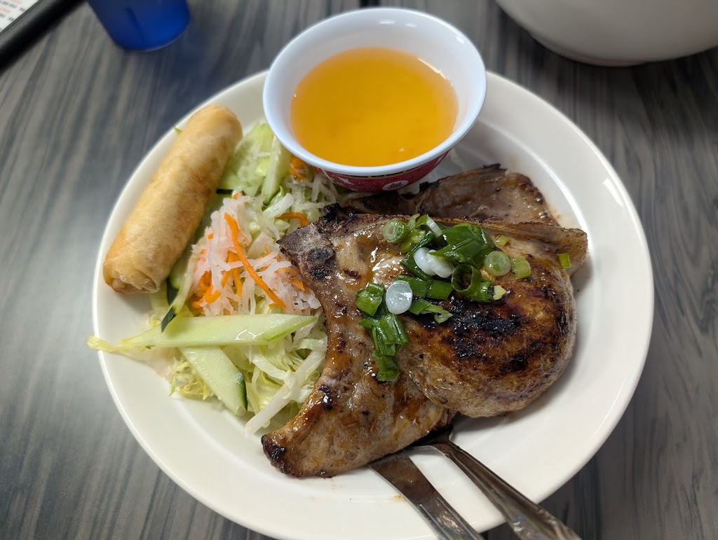 Pho Huyen & Banh Mi