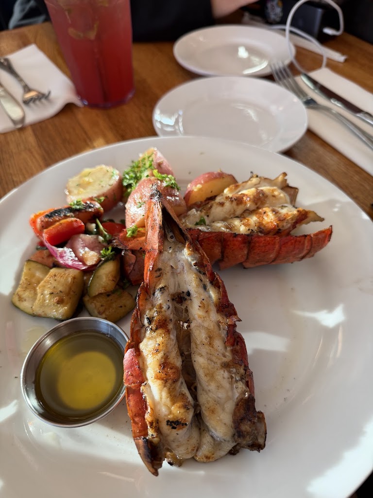 Pier Market Seafood Restaurant
