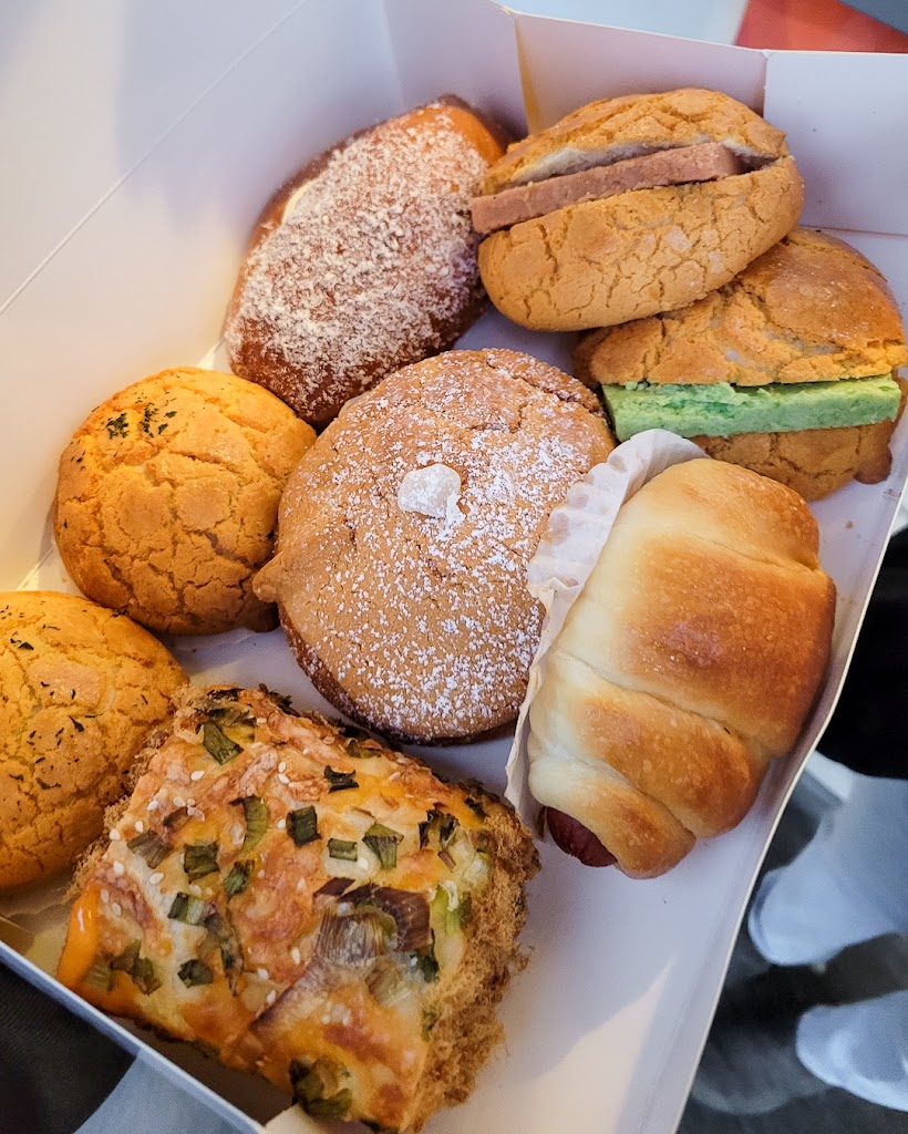 Pineapple King Bakery - San Francisco