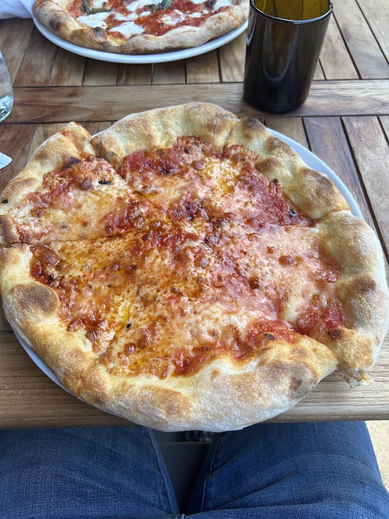 Pizzeria Delfina - Mission