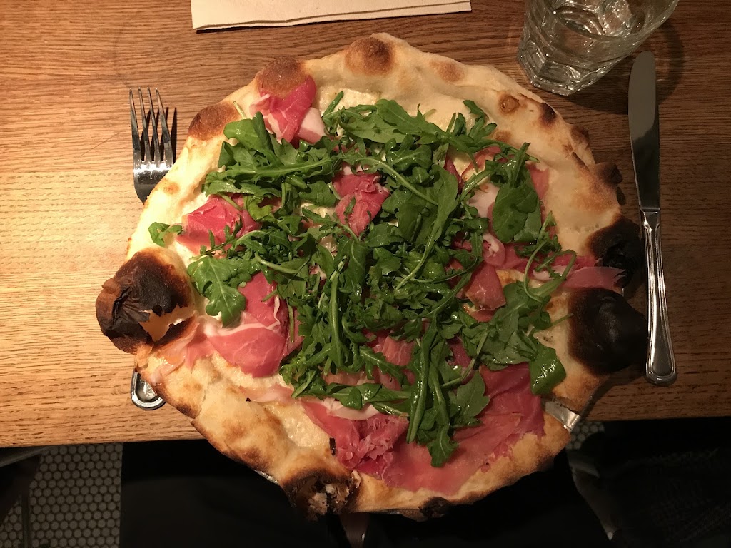 Pizzeria Delfina - Mission