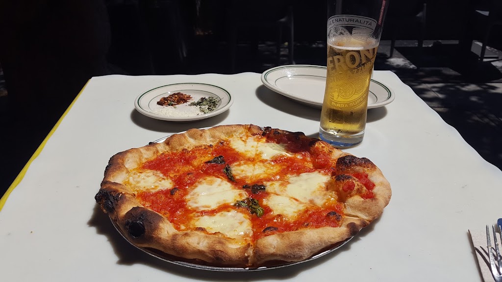 Pizzeria Delfina