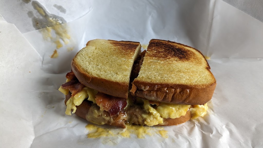 Q's Sandwich Shop
