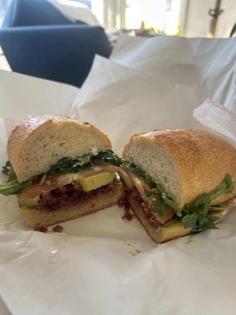 Q's Sandwich Shop