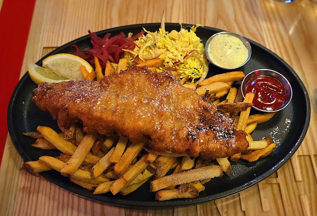 Real Sports Bar & Grill