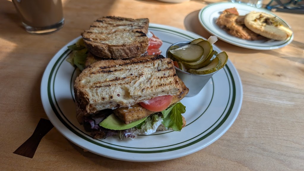 Redwing Cafe