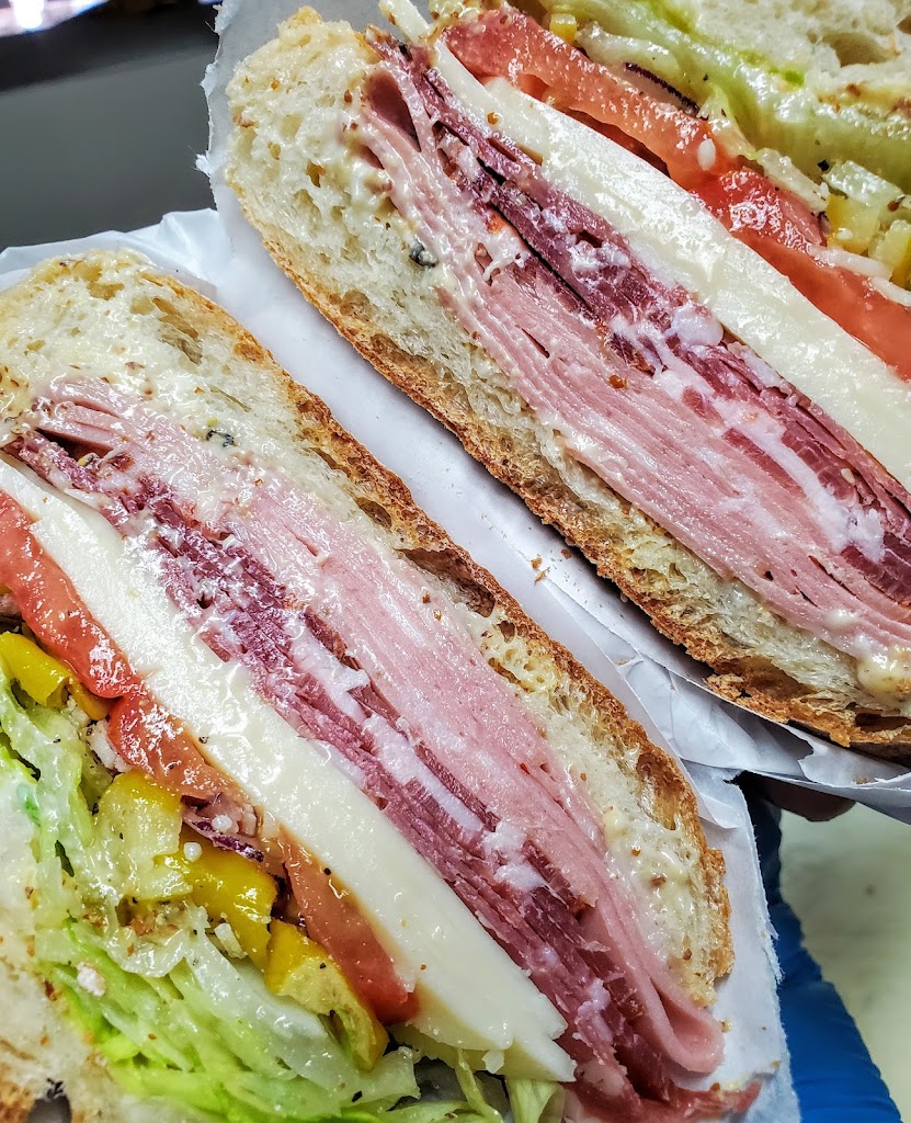 Rhea's Deli & Market