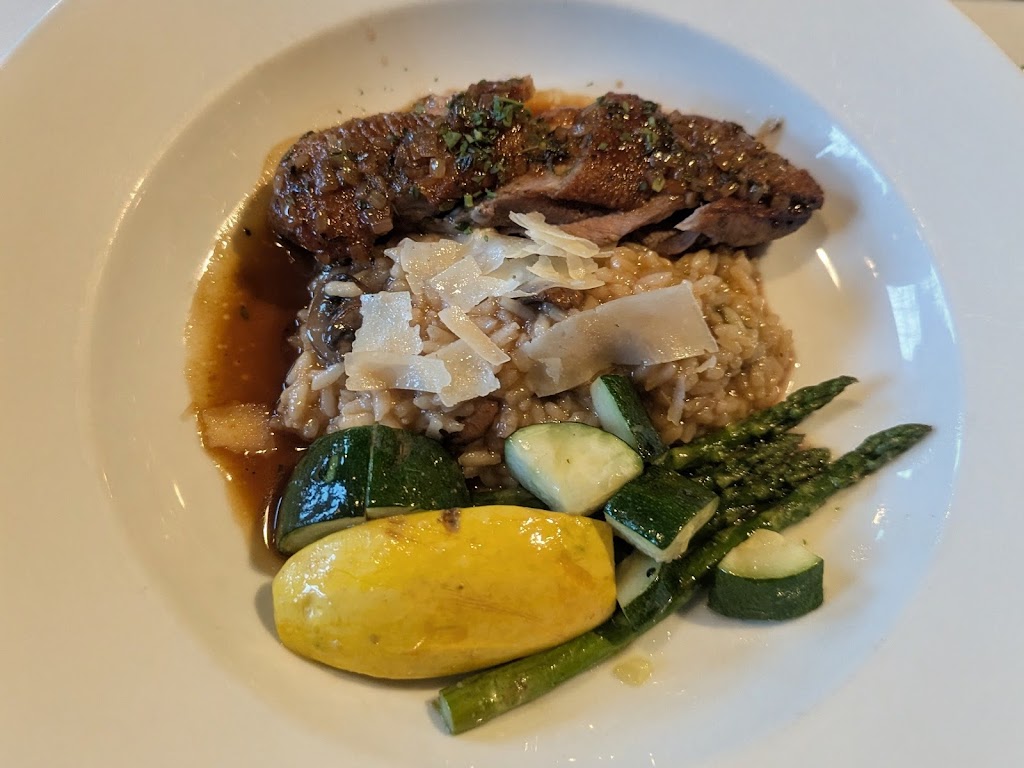 Russell's Restaurant & Loft