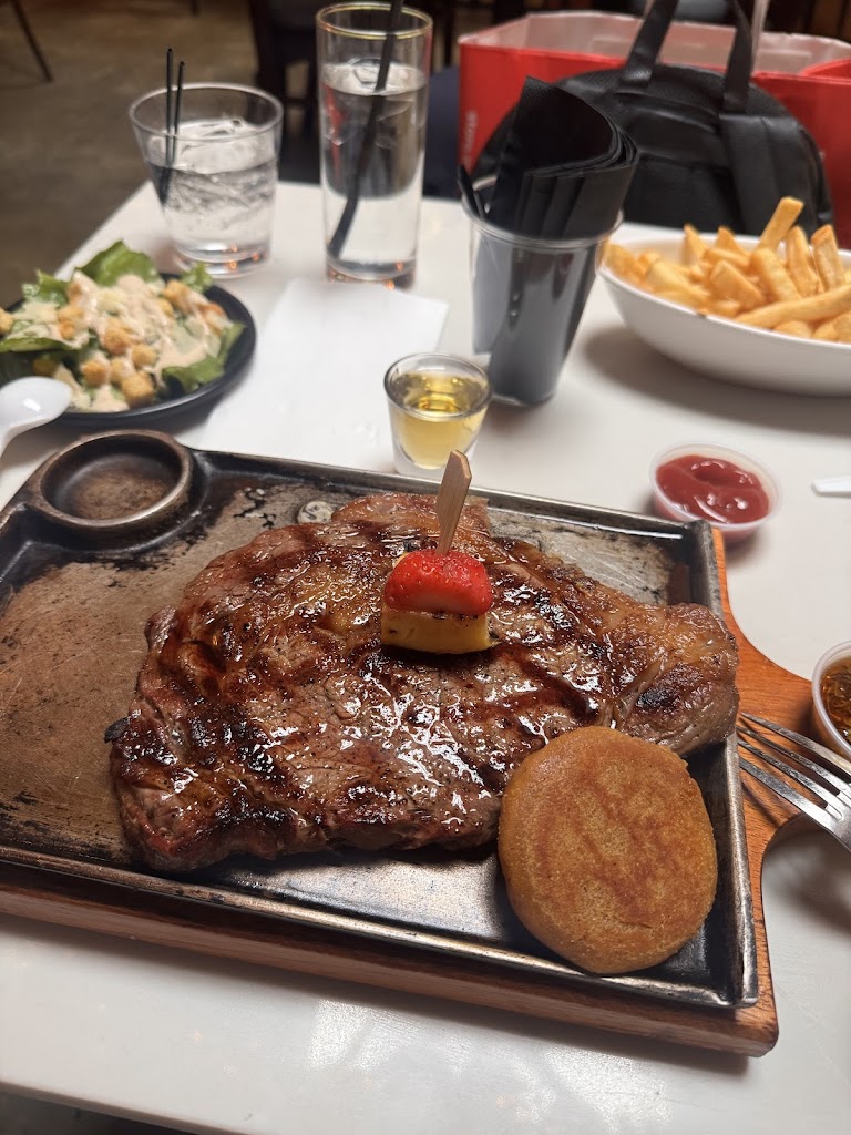 S-Meat & Hueso