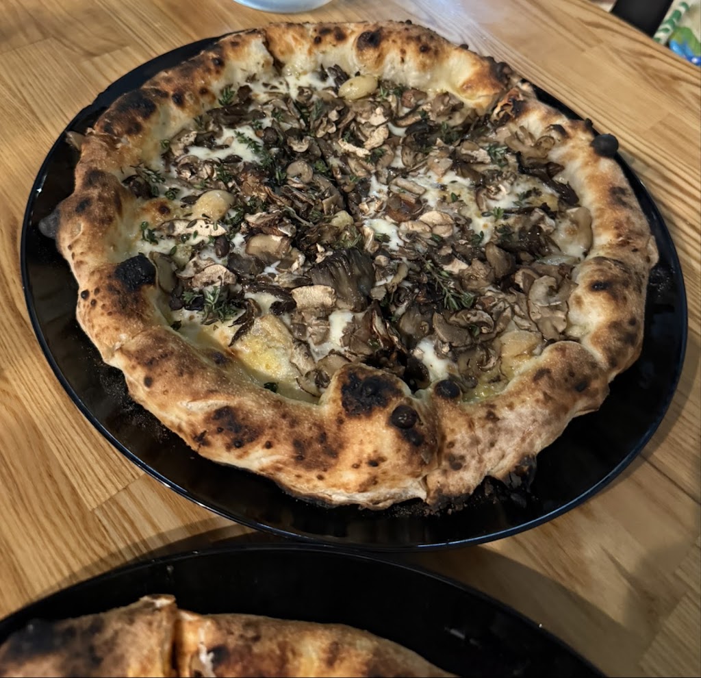Sei Pizza Bar