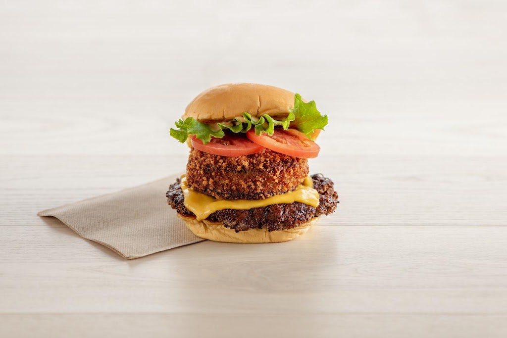 Shake Shack Empire Outlets (Staten Island Ferry)