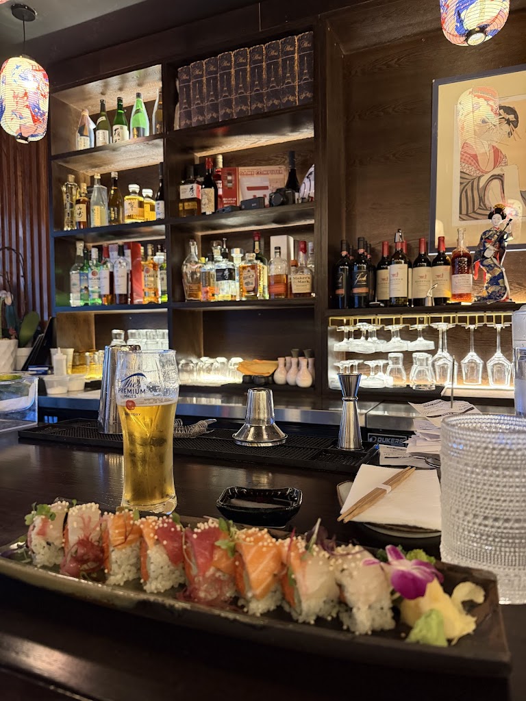 Showa era Izakaya Ramen Sushi Japanese Restaurant