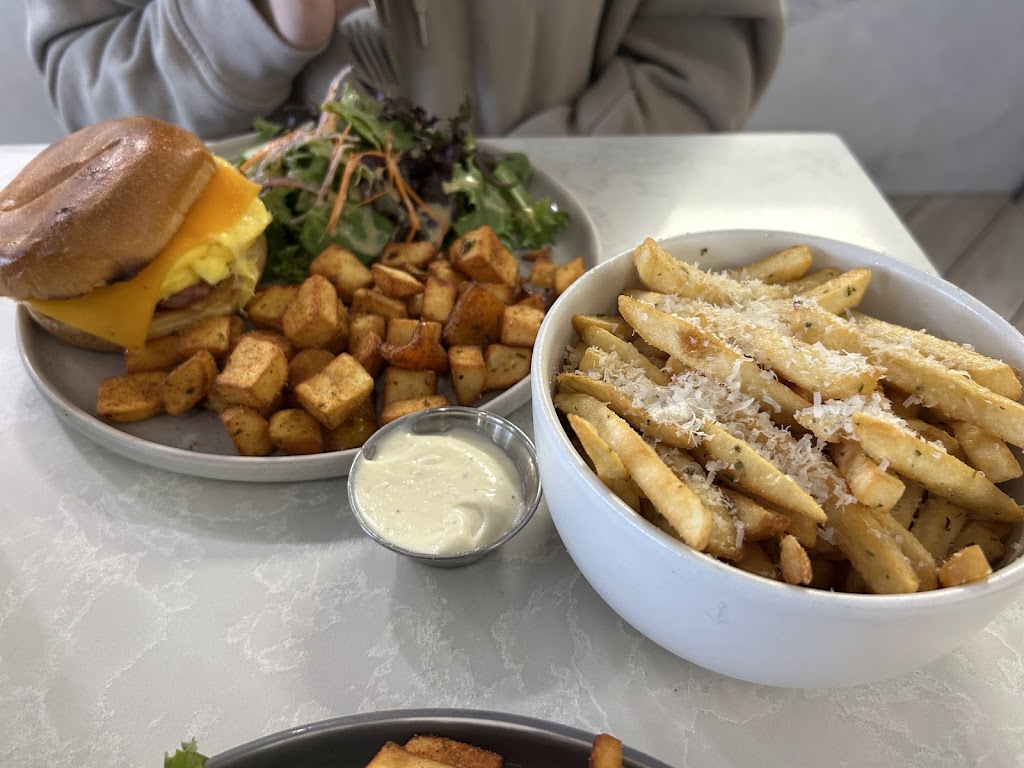 Sisters & Co Markham