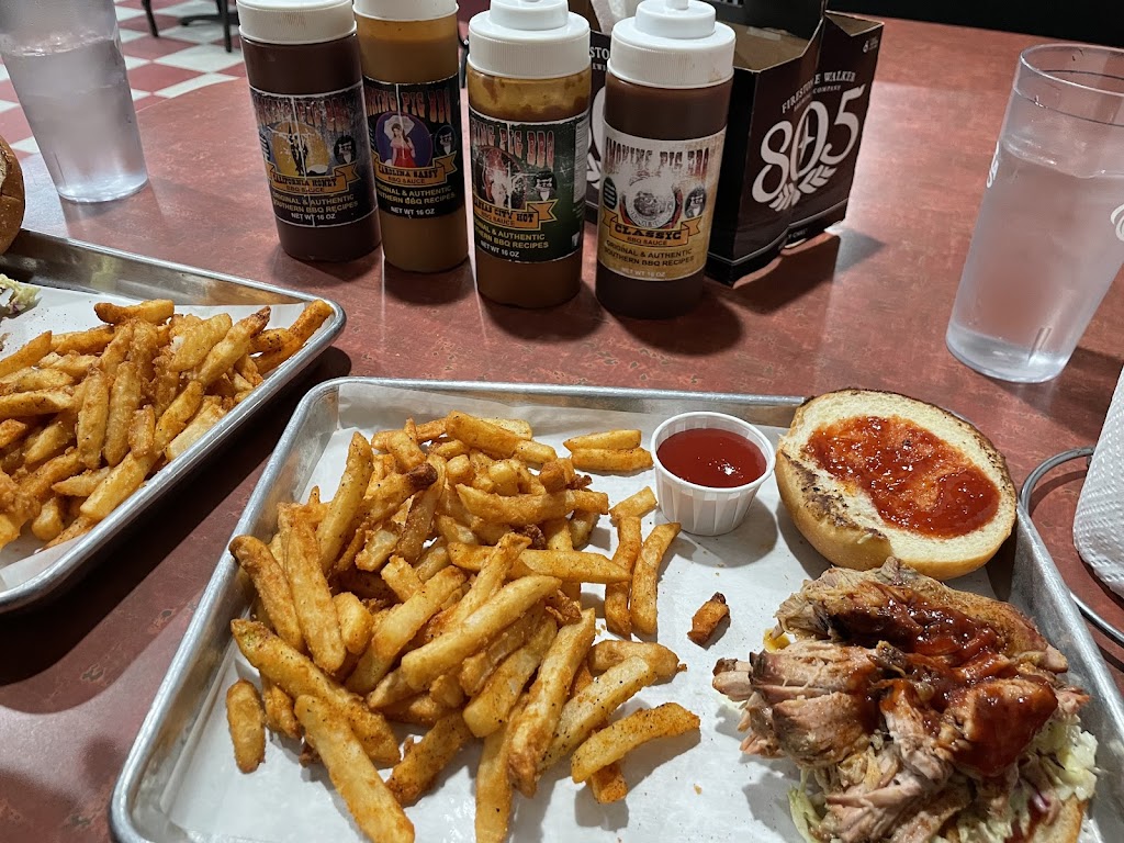 Smoking Pig BBQ