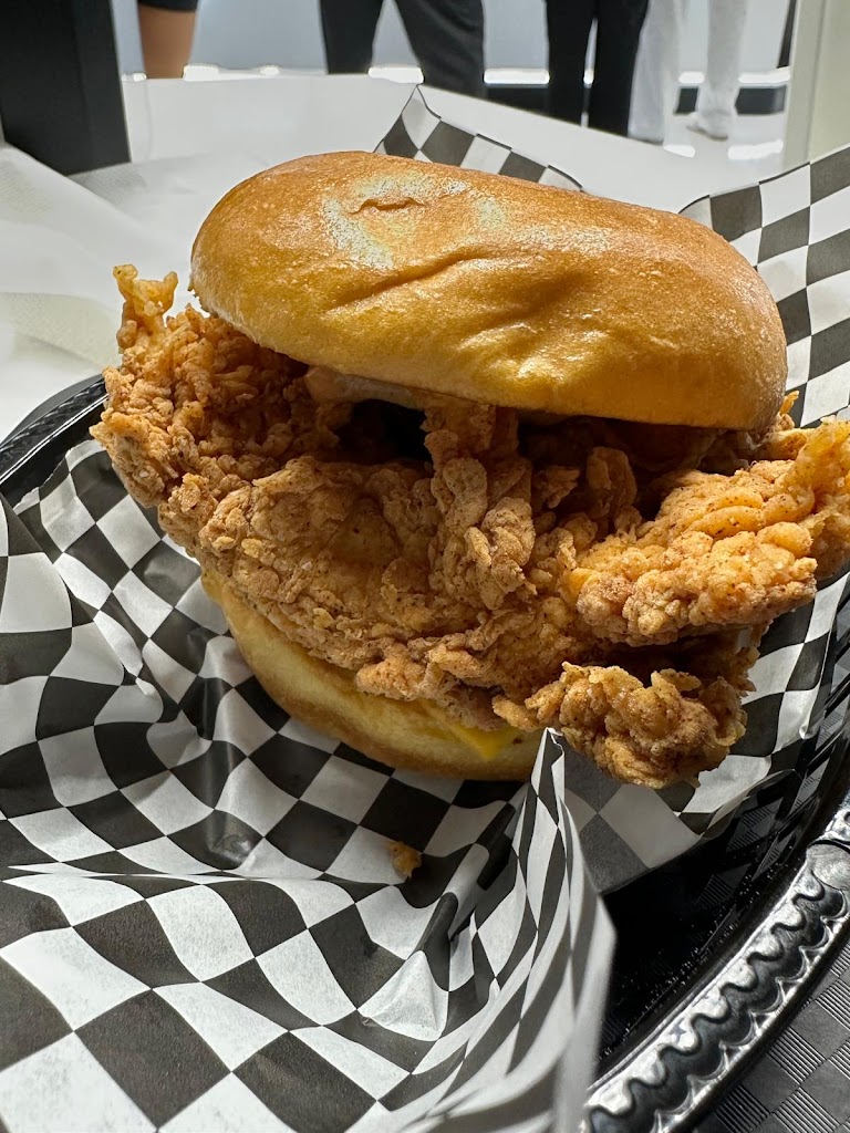 SMSHBRGR - Main St Markham