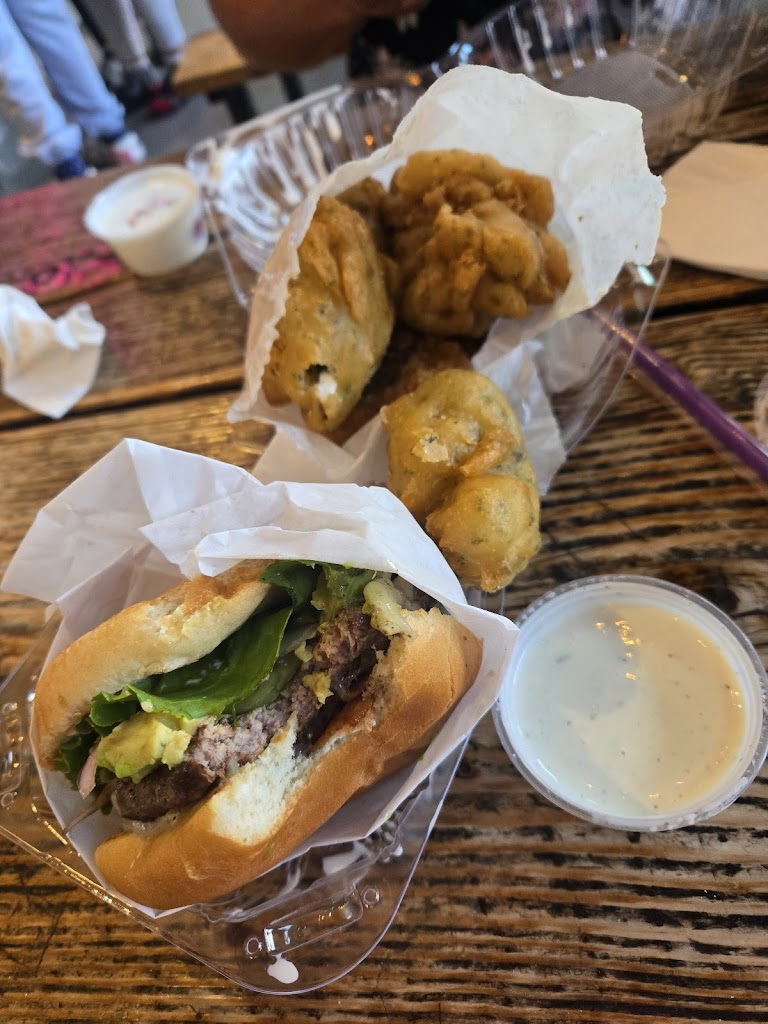 Sparky's Giant Burgers