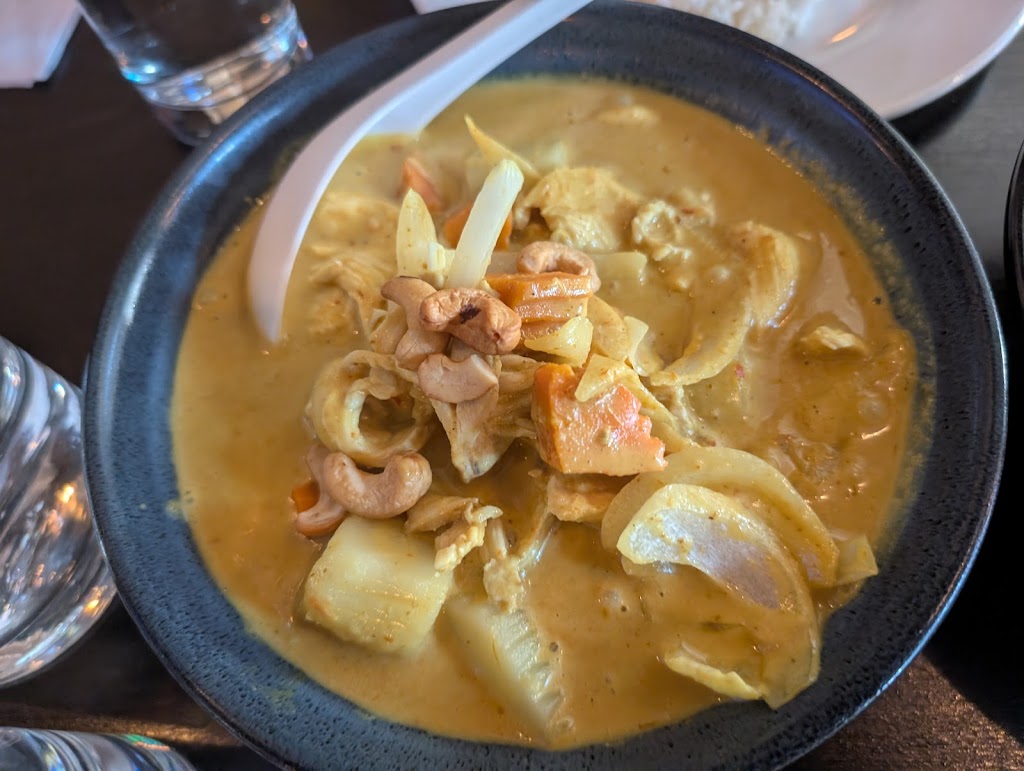 SpoonFull Thai Kitchen & Bar