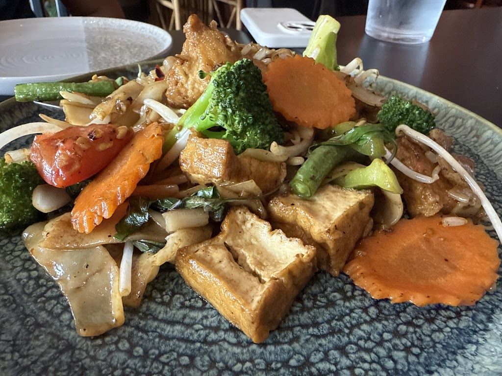 Sriracha Thai Cuisine