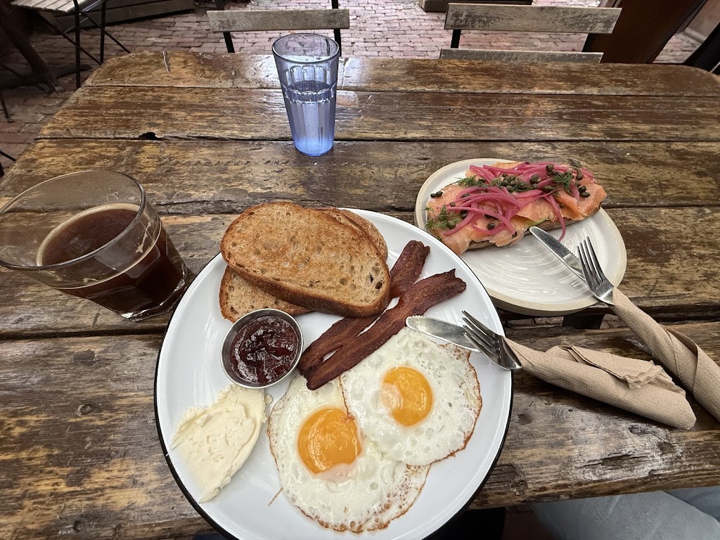 Stable Cafe