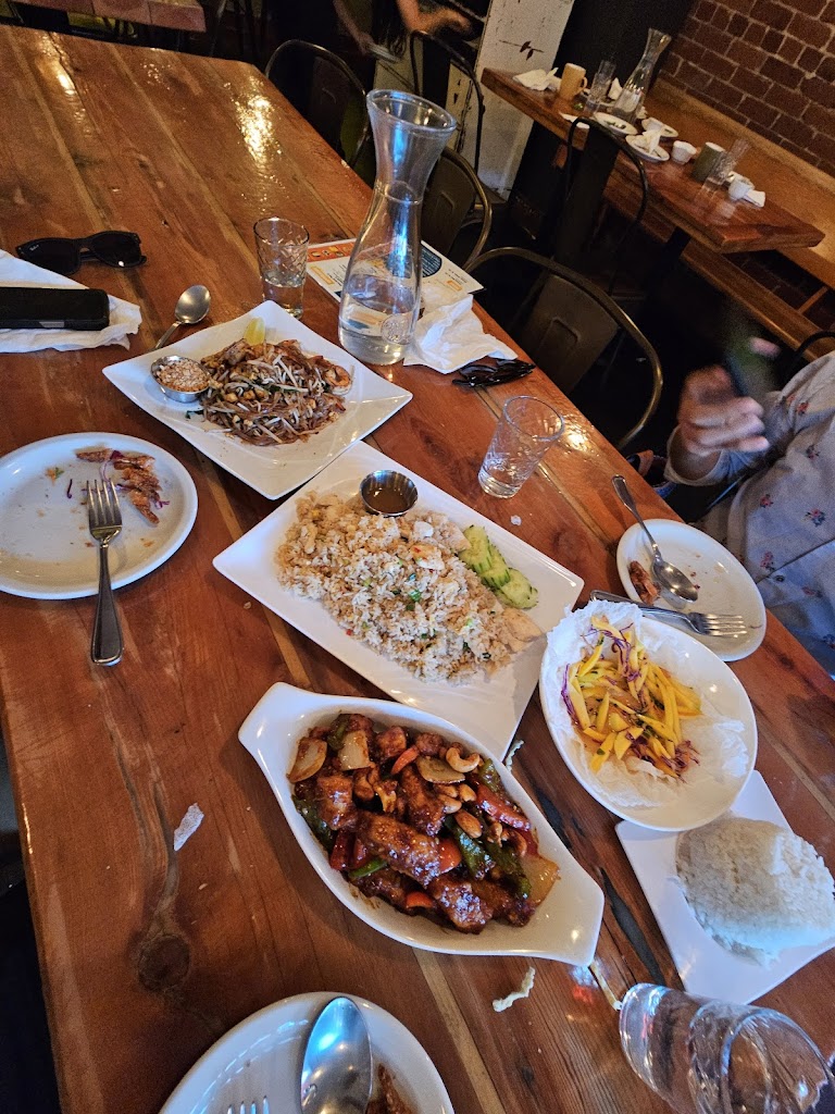 Sukhothai (Little Portugal)
