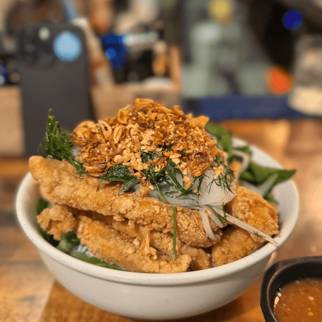 Tay Ho Oakland Restaurant & Bar