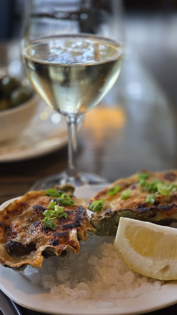 Taylor Shellfish Oyster Bar