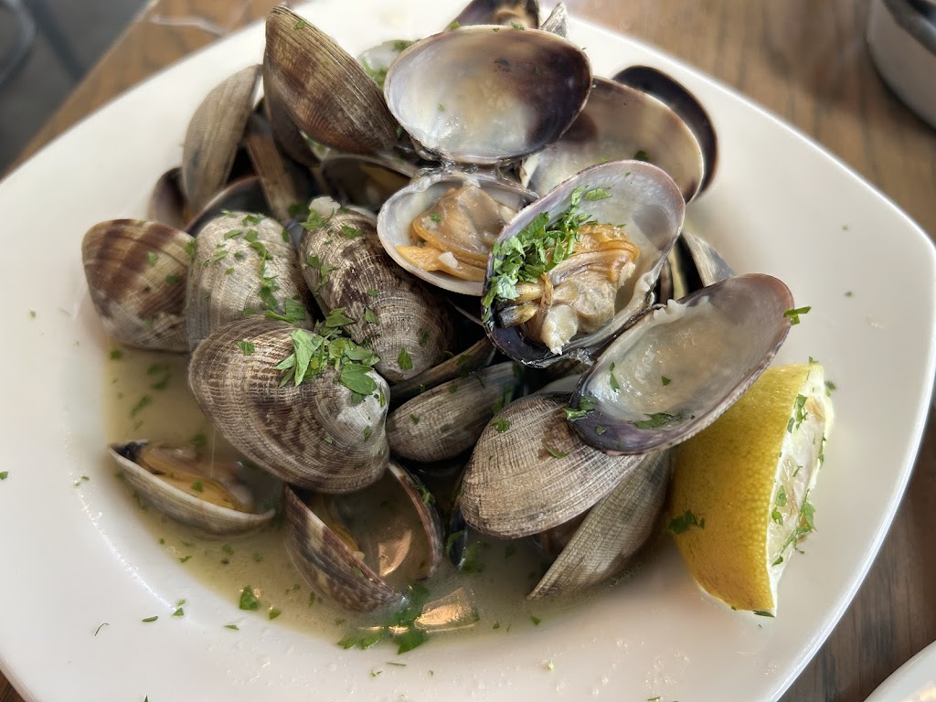 Taylor Shellfish Oyster Bar