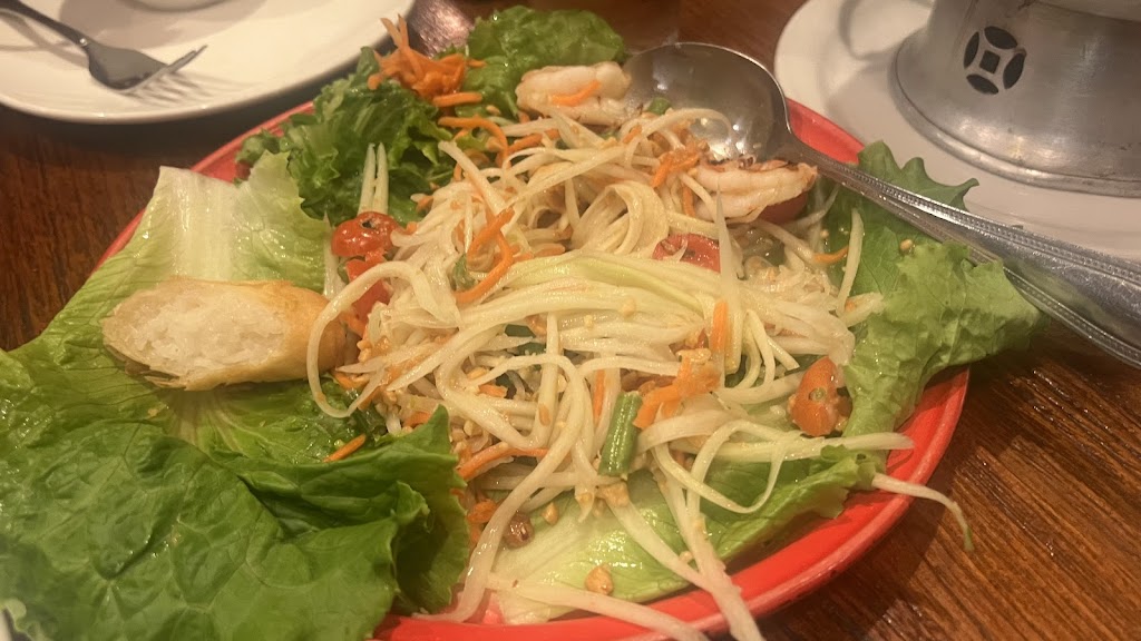 Tee Nee Thai Cuisine