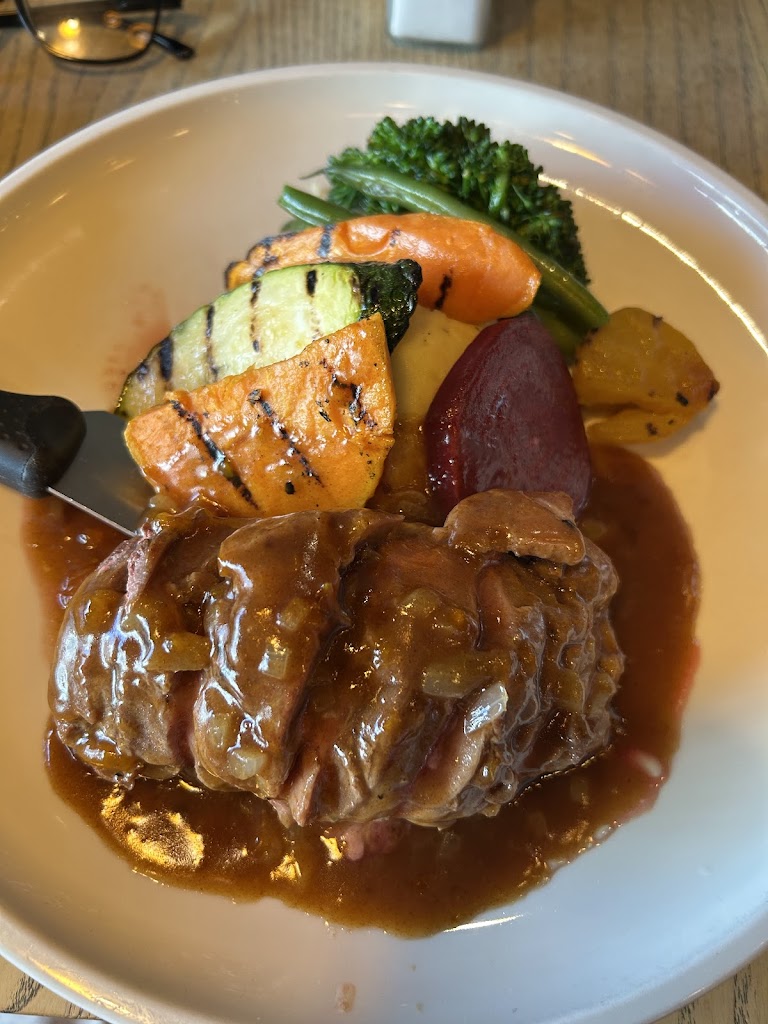 The Cherie Bistro