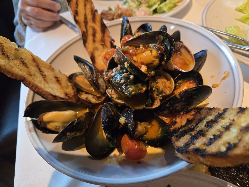 The Gold Mirror | Italian Restaurant