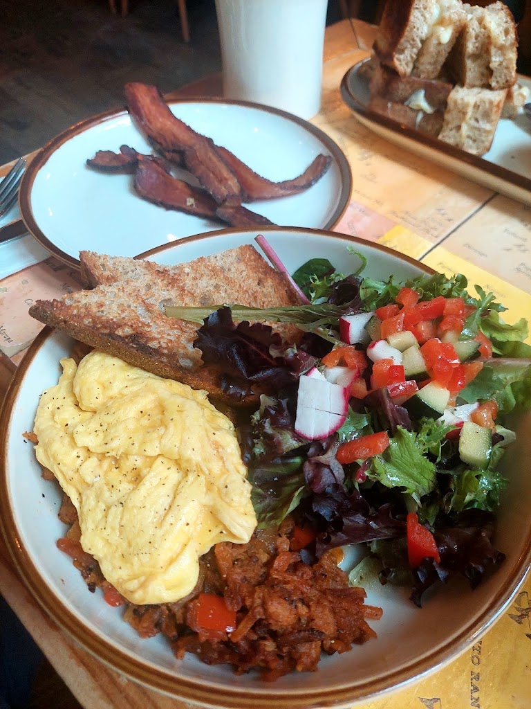 The Grey Dog - Flatiron