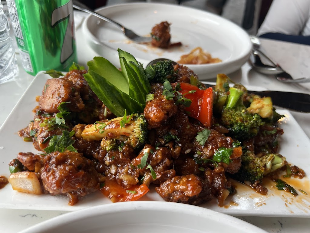 The Hakka Club - Saint Barbara Blvd | Mississauga, Ontario