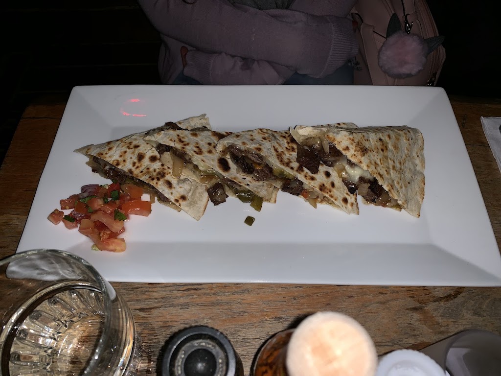 The Heights Bar & Grill