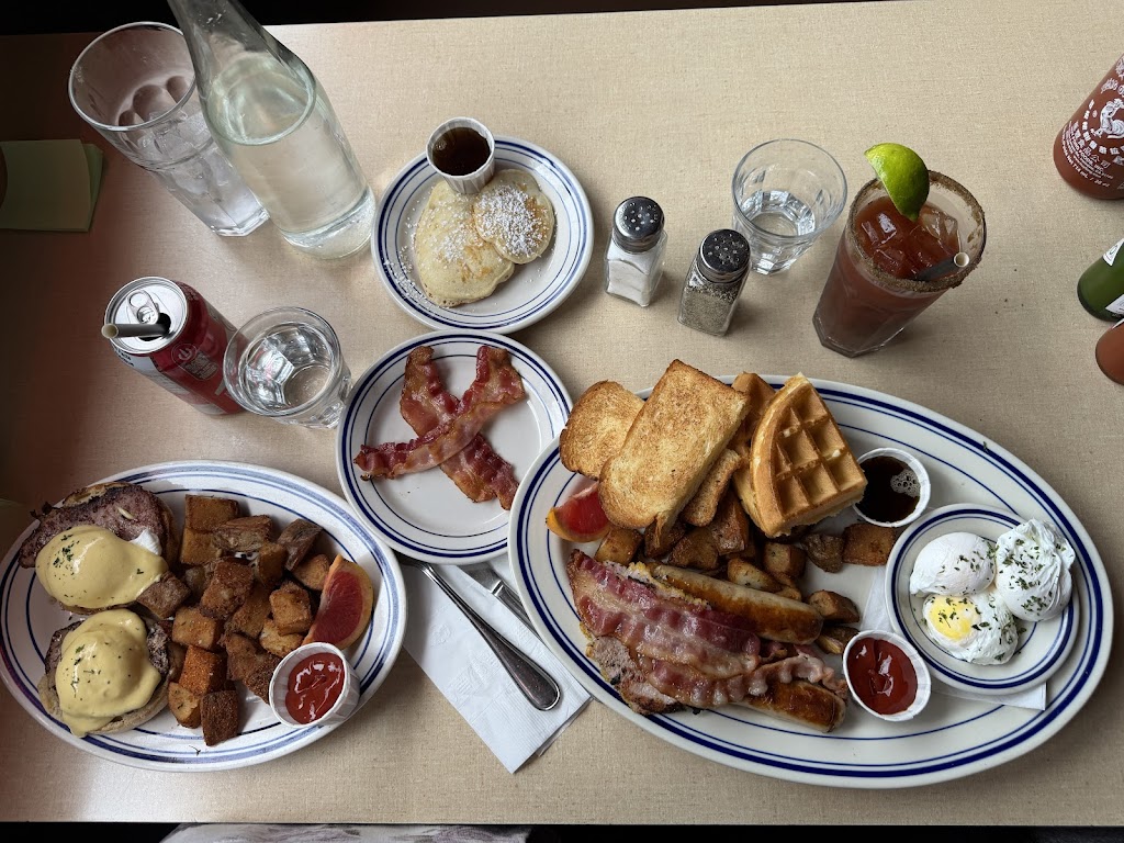 The Lakeview Diner