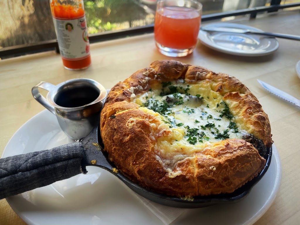 Tilikum Place Cafe